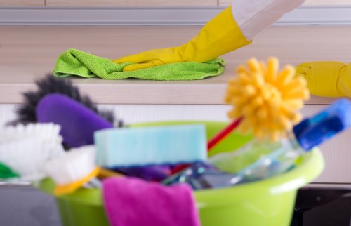 Commercial office deep cleaning in Canary Wharf business district