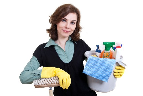 Cleaning a modern Canary Wharf office kitchen and shared workspace